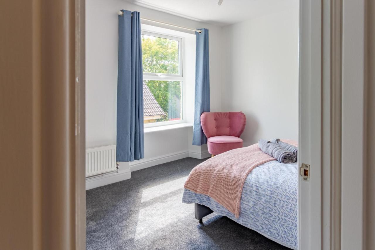 Family Friendly Cottage With Bunk Beds And Courtyard Malmesbury Exterior foto